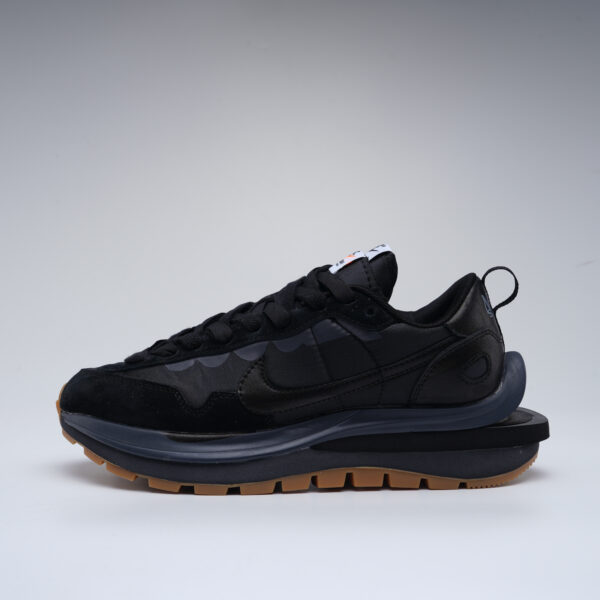 Nike Sacai X VaporWaffle 'Black Gum'